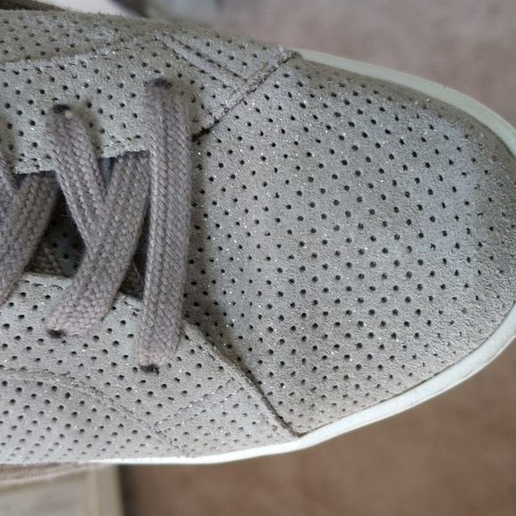 Sofft, Somers stone color sneakers . Sz 7 - Picture 9 of 9